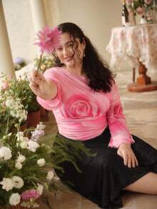 SHEIN MOD 大码复古浪漫玫瑰印花上衣，适合情人节约会、节日派对、圣诞节、新年、秋冬季穿着。 - 粉色 - 查看 6