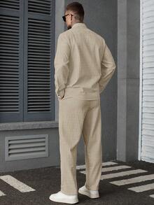 Manfinity CasualCool 男士纯色前开襟长袖休闲衬衫套装 - 卡其色 - 查看 2