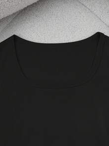 INAWLY New Arrival Hot Selling Women's Black T-Shirt With Embroidered Knight Design