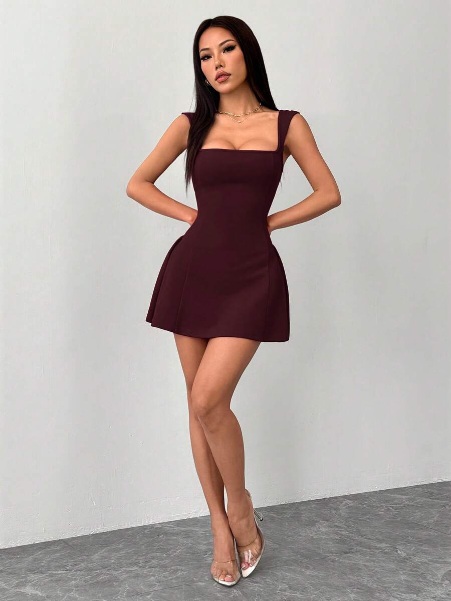 SHEIN PETITE 女士约会派对纯色红色迷你A字领丰满方领性感优雅收腰连衣裙 - 玫瑰紅 - 查看 1