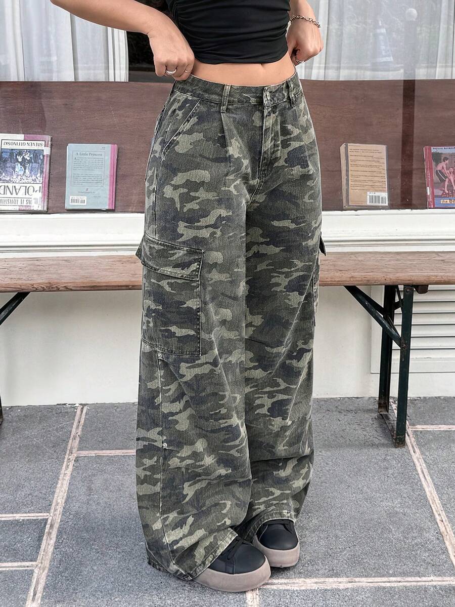 Rivivi Women's Casual Everyday Street Camo Wide Leg Denim Cargo Pants - Army Green - View 1