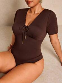 Elaquor Áo tắm liền thân ngắn tay, cổ chữ V, màu trơn, buộc dây, ôm sát dành cho nữ cỡ lớn, thích hợp cho kỳ nghỉ hè ở bãi biển. - Cà phê nâu - Xem 5