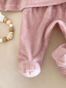 Bộ đồ ngủ 3 món cho bé gái sơ sinh bằng vải lông mềm mại, gồm áo dài tay bồng họa tiết hoa nhí thanh lịch, quần và băng đô, bộ đồ mặc nhà ấm cúng cho mùa thu/đông, bộ đồ cho bé gái khi về nhà, bộ đồ ấm áp cho bé gái, bộ đồ cho bé gái. - Hồng - Xem 7