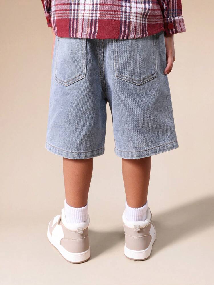 Denim Shorts With Classic Five Pocket Design