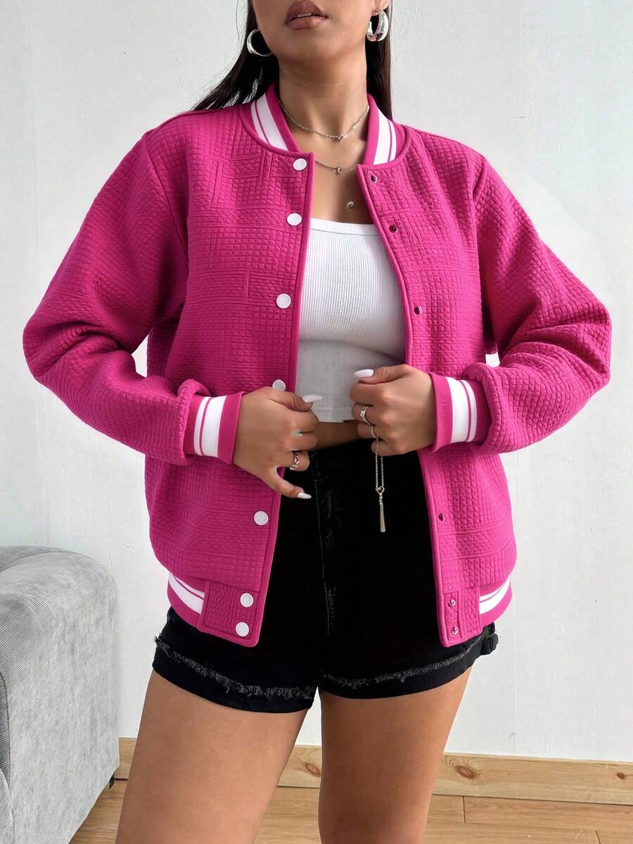 Chaqueta de béisbol para mujeres - lleno de textura de empalme geométrico en relieve, chaqueta de béisbol deportivo casual, adecuada para la academia, comienzo de la escuela y regreso a la escuela - Rosa Fucsia - Ver 1