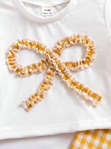 SHEIN 2pcs Baby Girl Toddler/Newborn 0-3Y Cute Casual Striped Bow Decor T-Shirt + Striped Pants Set, Infant Morandee Blue Outfit, Spring/Summer Baby Clothes Set Summer Toddler Checkered Outfit 2pcs Set Toddler Girls Yellow Toddler Outfits Baby Casual Sets - Yellow - View 3