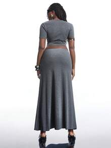 SHEIN EZwear Plus Size 2 Pieces Set, Soft & Comfortable Solid Short Sleeve Top And Skirt, Spring/Summer - Dark Grey - View 2
