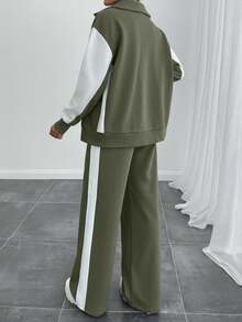 EURMUSE 女士撞色高领拉链细节卫衣和运动裤 - 軍綠色 - 查看 2