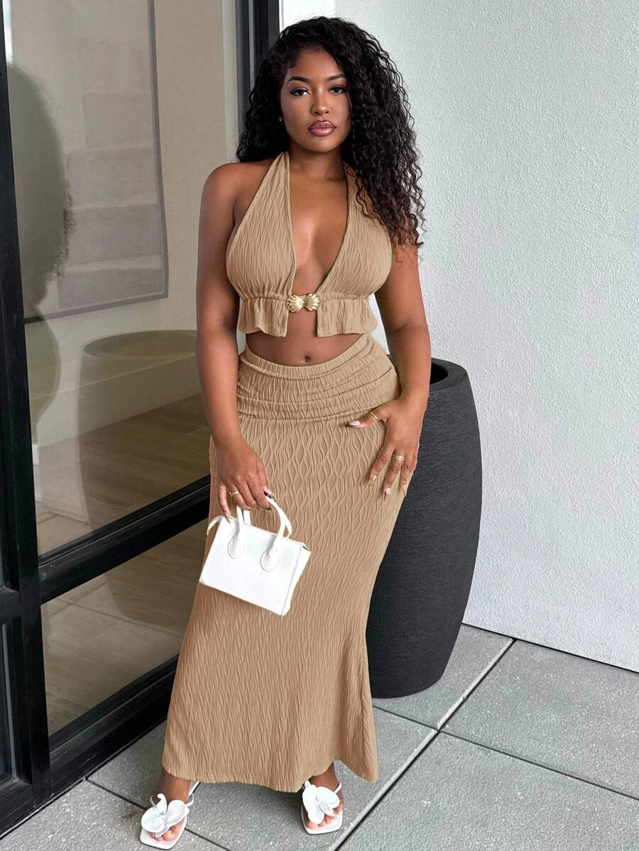 Alexandranx Women's Solid Color Textured Split Hem Hollow Out Halter Neck Top And Mini Skirt Sexy 2-Piece Set - Khaki - View 1
