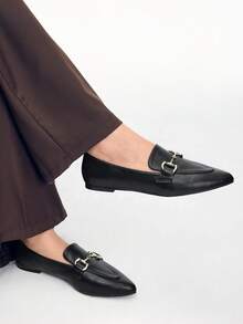 Mnmlis 女士尖头金属装饰休闲复古时尚平底鞋 - 黑色 - 查看 6