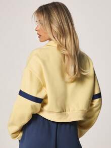MISSGUIDED 长袖翻领橄榄球Polo衫，撞色条纹和罗纹下摆，打造秋冬休闲街头风。 - 彩色 - 查看 2