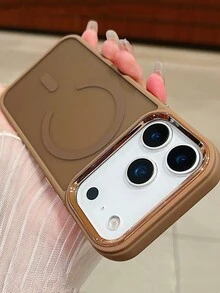 1 pieza Funda de teléfono con película de lente de cámara chapada en metal mate, compatible con iPhone 17 Pro Max, compatible con carga inalámbrica magnética, cubierta protectora de material de PC - Dorado - Ver 4