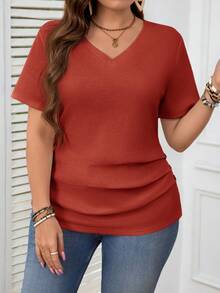 SHEIN LUNE Plus Size Women V-Neck Ruched Button Design Short Sleeve Casual T-Shirt, Spring/Summer Casual Tops For Women Blouses For Women New T Shirt Elegant Blouses For Women Ladies Smart Tops Cheap Tops For Women Latest Tops For Women New Arrivals Blouse For Women Casual Elegant Z65c7 Code Clothes For Ladies Discount Business Casual Women Tops Plain Tshirt For Women - Red - View 5
