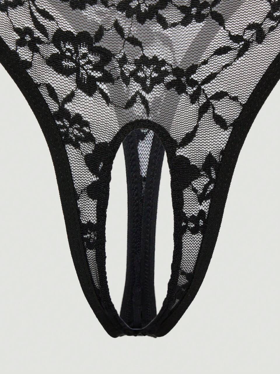 MISSGUIDED Culottes délicates en dentelle florale sans entre-jambes avec bordure festonnée et panneau en maille transparente, conçues pour les occasions intimes