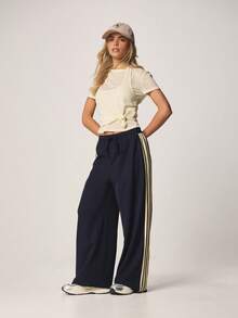 MISSGUIDED 夏季休闲装，露背吊带上衣，正面系带设计，短袖 - 淡黃色 - 查看 3