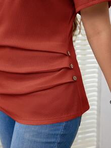 SHEIN LUNE Plus Size Women V-Neck Ruched Button Design Short Sleeve Casual T-Shirt, Spring/Summer Casual Tops For Women Blouses For Women New T Shirt Elegant Blouses For Women Ladies Smart Tops Cheap Tops For Women Latest Tops For Women New Arrivals Blouse For Women Casual Elegant Z65c7 Code Clothes For Ladies Discount Business Casual Women Tops Plain Tshirt For Women - Red - View 4