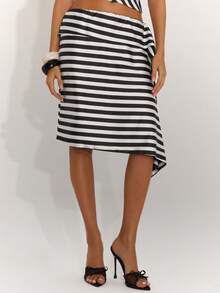 SHEIN BAE Women's Black And White Checkered Asymmetrical Striped Midi Skirt,Vintage Fashionable Commuter Work Midi Skirt,Autumn Seksi Chic Night Out Vacation - Black and White - View 5