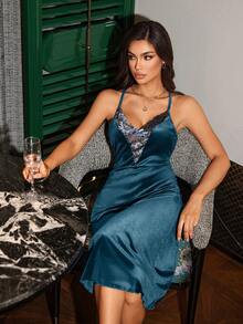 SilkySpell 女士性感丝绒撞色蕾丝露背交叉绑带睡裙 - 藍色 - 查看 2