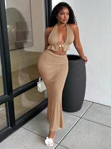 Alexandranx Women's Solid Color Textured Split Hem Hollow Out Halter Neck Top And Mini Skirt Sexy 2-Piece Set - Khaki - View 6