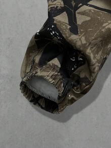 男童时尚迷彩印花牛仔裤，适合所有季节，休闲校园穿着，松紧腰带，工装口袋，宽松版型牛仔裤 - 卡其色 - 查看 7