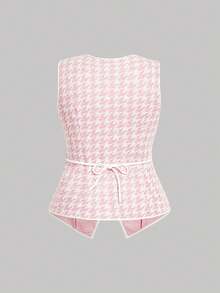 SHEIN MOD Áo tank top dệt kim họa tiết răng cưa màu hồng thanh lịch dành cho nữ cỡ lớn, viền tương phản và cúc ngọc trai, thích hợp cho Ngày Valentine, mùa hè, tiệc tùng, sinh nhật. Kiểu dáng thanh lịch và ngọt ngào, áo kiểu Pháp cổ điển dành cho nữ. - Hồng - Xem 4