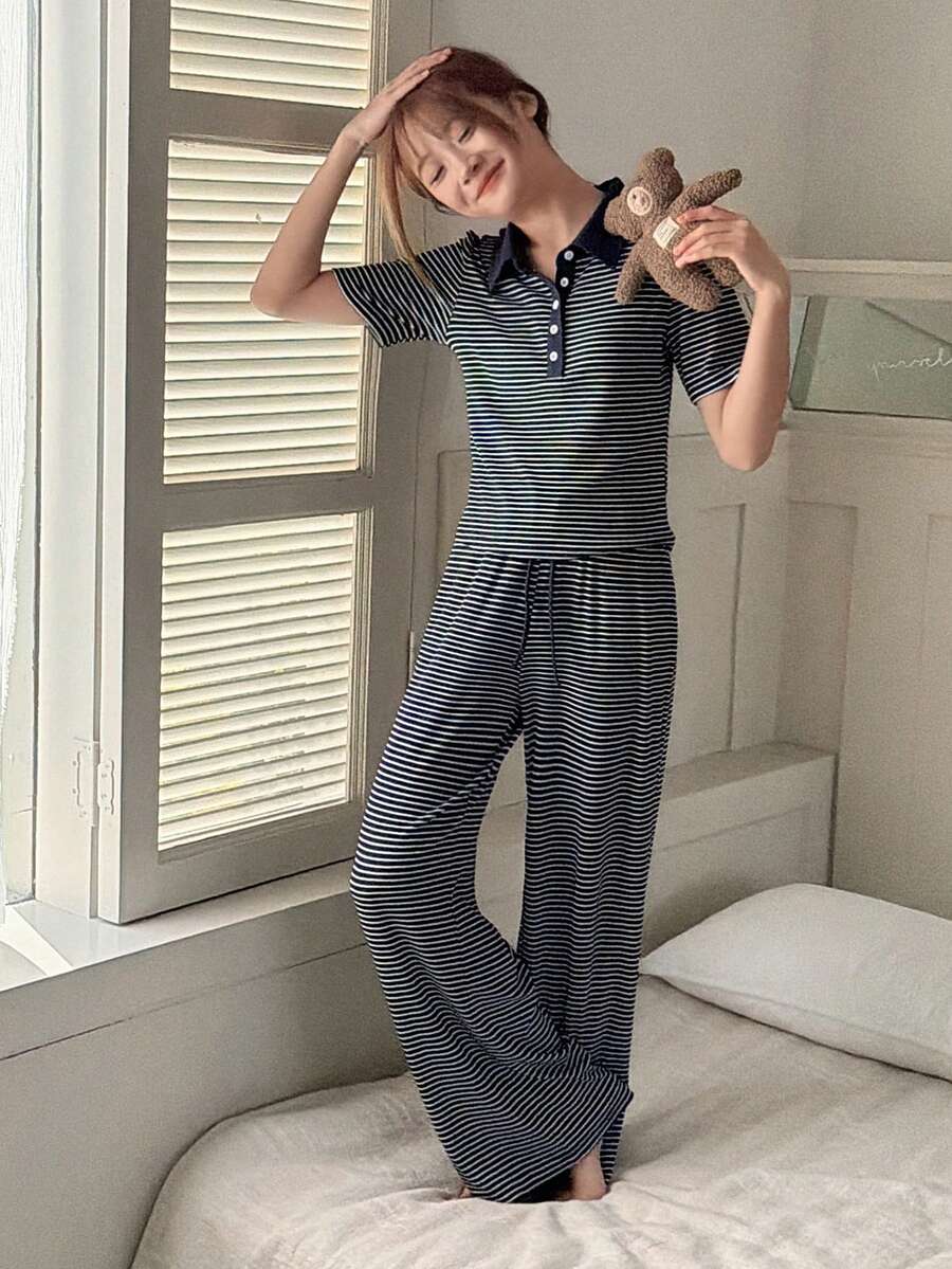 Dazy Kids 少女条纹半拉链休闲短袖家居服,适合春夏穿着,舒适透气。 - 藏蓝色 - 查看 1