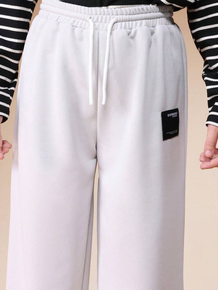 Lässige Jogginghose mit weitem Bein und elastischem Bund
