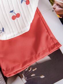 SHEIN 女婴白色纯色提花纹理面料圆领无袖露脐褶皱背心，饰以彩色波点印花，搭配粉色弹力腰舒适简约短裤，休闲度假装扮，春夏皆宜。 - 紅色 - 查看 5