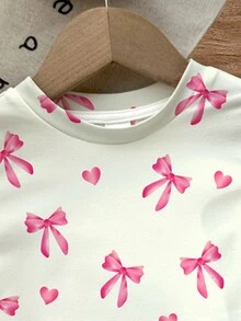 SHEIN Leap Crew 女婴休闲可爱迷你蝴蝶结爱心印花甜美芭蕾舞风格奶油白修身圆领短袖裤睡衣套装，适合夏季、秋季新款、甜美风格、女婴秋季时尚、女婴舒适、女婴日常时尚，两件套，轻松舒适 - 彩色 - 查看 5