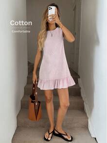 SHEIN LUNE Rochie mini de damă cu dungi albastre și albe, fără mâneci, cu guler rotund, cu volane și tiv - Baby Pink - Vizualizare 4