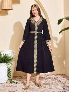 Bộ 2 món váy truyền thống Ả Rập thanh lịch dành cho thiếu nữ, màu đen cổ chữ V, viền cổ áo thêu ren vàng tinh xảo, tay lửng phía trước, thắt eo, xẻ tà dài màu vàng, mang đến vẻ sang trọng, kiểu Jalabiya. - màu đen - Xem 6