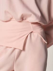 MISSGUIDED 宽松圆领卫衣，配有束腰带和灯笼袖，柔软针织套头衫，休闲长袖粉色上衣 - 藕粉色 - 查看 4