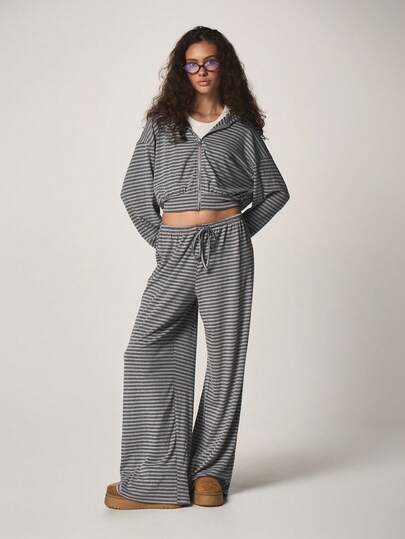 MISSGUIDED Conjunto a juego de top corto con capucha y cremallera a rayas y pantalones de pierna ancha con cordón