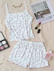 SHEIN مجموعة بيجامة مكونة من قميص كامي وشورت مزينة بطباعة الأزهار والشريط القوس، للمراهقات، بيجامة مريحة وملائمة باللون الوردي، قطعتان - أبيض - مشاهدة 3