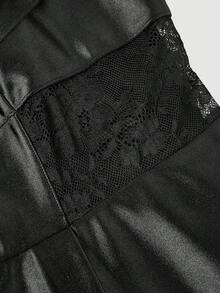 SHEIN MOD 大码纯色简约日常穿缎面蕾丝连体裤 - 黑色 - 查看 3