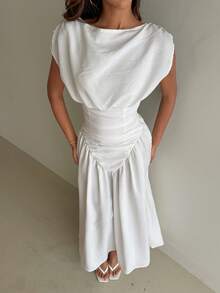 Aloruh Women's Spring/Summer New White Elegant Soft Artistic Elegant Fashionable Pleated Waist Flared Dress - White - View 6