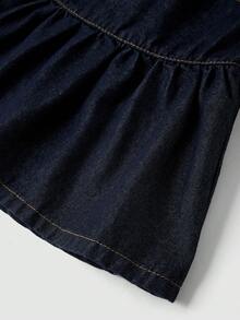 SHEIN MOD 大码女式拼接荷叶边下摆时尚牛仔迷你裙 夏季假日春季女式情人节沙滩裙 优雅派对生日裙 度假女式休闲裙 Y2K黑色女式裙子 深色水洗荷叶边牛仔迷你裙，喇叭下摆 - 深色水洗藍 - 查看 5