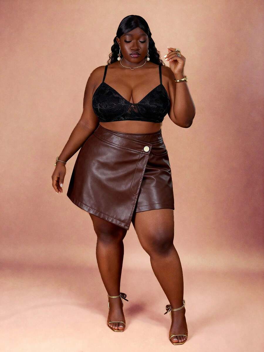 CurvyTilda 大码复古棕色不对称分层短裤 - 学院风、70 年代风格、休闲、舒适、通勤、复古美学，适合学校、教学和办公室着装 - 棕色 - 查看 1