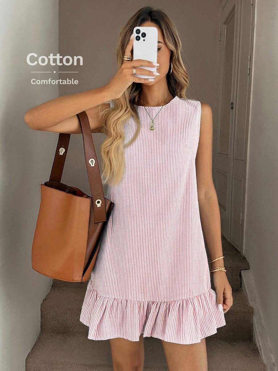 SHEIN LUNE Rochie mini de damă cu dungi albastre și albe, fără mâneci, cu guler rotund, cu volane și tiv - Baby Pink - Vizualizare 1