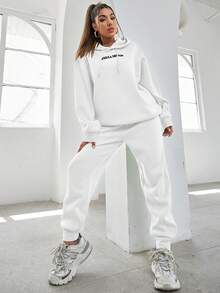 EURMUSE Sudadera con capucha y pantalón de chándal con gráfico de letras, hombros caídos y cordón ajustable de algodón - Blanco - Ver 6
