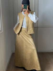 Livesso 女士休闲无袖上衣和裙子两件套 - 卡其色 - 查看 3