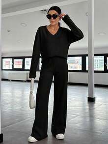 SHEIN Tall 高个女款纯色休闲V领时尚柔软上衣搭配阔腿裤，适合日常穿着。 - 黑色 - 查看 5