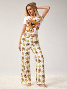 TOM & JERRY X SHEIN Bộ đồ ngủ 3 món dành cho nữ, gồm áo croptop tay ngắn in chữ hoạt hình dễ thương, quần ống rộng và quần short, thích hợp cho mùa xuân, hè và thu. - Màu vàng - Xem 5