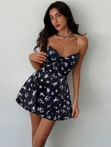 Aloruh Bộ jumpsuit hở lưng, dây chéo họa tiết hoa nhí mới, gợi cảm và tôn dáng. - màu đen - Xem 6