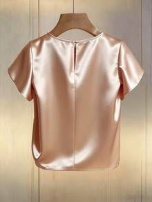 Franclia Áo thun nữ bằng satin đính ngọc trai: Trang phục công sở thanh lịch, phù hợp cho văn phòng, đi làm và những buổi đi chơi thường ngày. Áo thun ngắn tay cổ tròn đính ngọc trai thanh lịch, hoàn hảo cho việc đi làm. Thích hợp cho mùa đông, hè, xuân, ngày lễ tình nhân, lãng mạn, hẹn hò, đi biển, đám cưới, sinh nhật, đi chơi, thanh lịch, thường ngày, kỳ nghỉ, lễ tốt nghiệp. - trắng - Xem 2