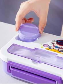 1个卡通午餐盒，可微波炉加热，便携，可装沙拉、米饭、水果、蔬菜、三明治等，适合学生和上班族，是准备餐食、学习用品和返校用品的理想之选。 - 彩色 - 查看 9