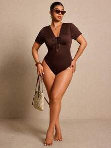 Elaquor Áo tắm liền thân ngắn tay, cổ chữ V, màu trơn, buộc dây, ôm sát dành cho nữ cỡ lớn, thích hợp cho kỳ nghỉ hè ở bãi biển. - Cà phê nâu - Xem 4