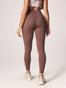 MISSGUIDED High Waisted Seamless Athletic Leggings With V-Waist Detail For Yoga Fitness Training Active Sports - Coffee Brown - View 3