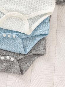 SHEIN Newborn Baby Girl Summer Cartoon Print Letter Pattern Short Sleeve Bodysuit White Apricot Brown Three-Piece Set Home Gifting Simple Neutral Baby Clothes Baby Boy Bodysuit Set Unisex Baby Clothes Newborn Baby Summer Clothes Baby Boy Letter Graphic Body Suit Baby Letter Graphic Bodysuit Baby Bodysuit Summer Newborn Unisex Clothes Neutral Baby Clothes Unisex - Baby Blue - View 6