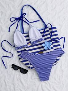 Swim Mod 女士夏季新款沙滩度假休闲可爱撞色条纹面料泳衣，饰以精致花卉滚边，搭配精美金属海星贝壳吊坠，性感露背系带比基尼两件套泳装 - 藍白色 - 查看 2